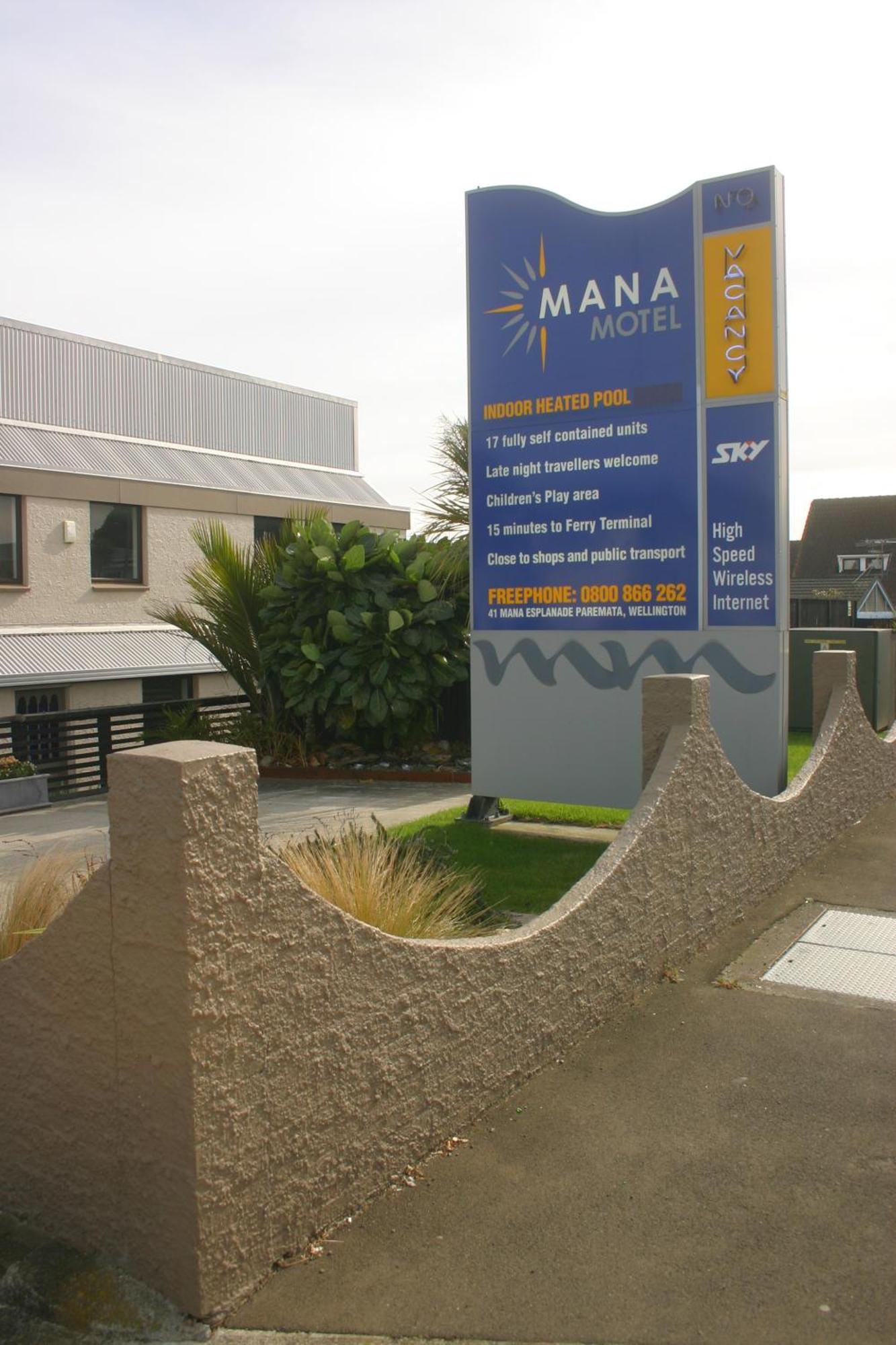 Aaa Mana Motel Porirua Extérieur photo
