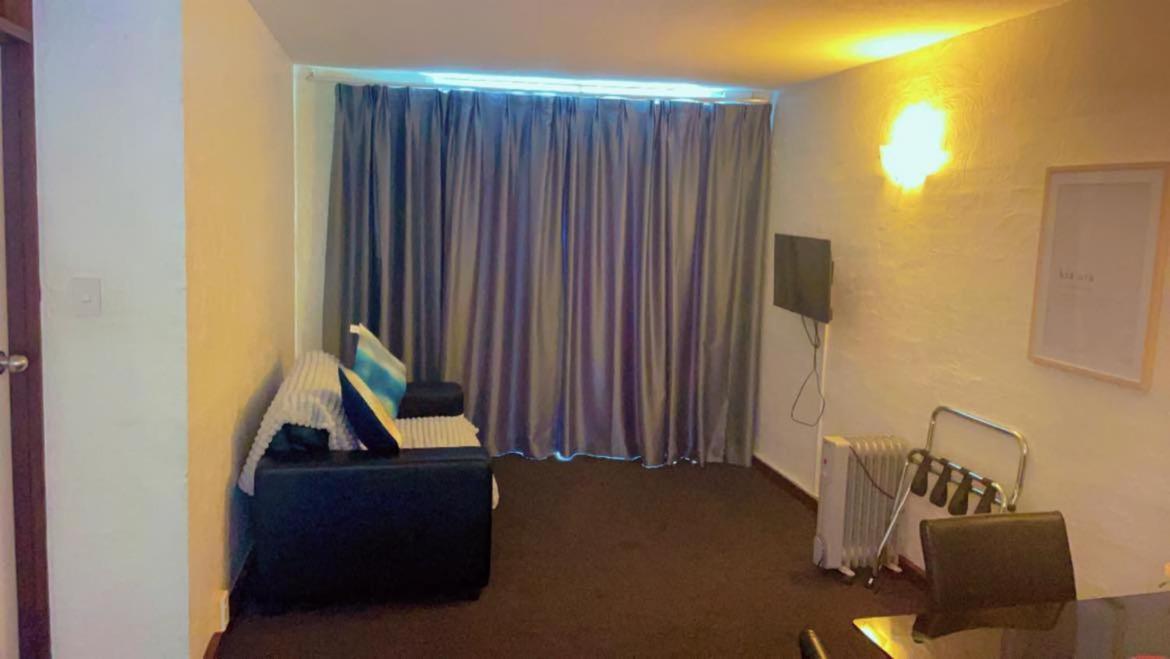 Aaa Mana Motel Porirua Extérieur photo